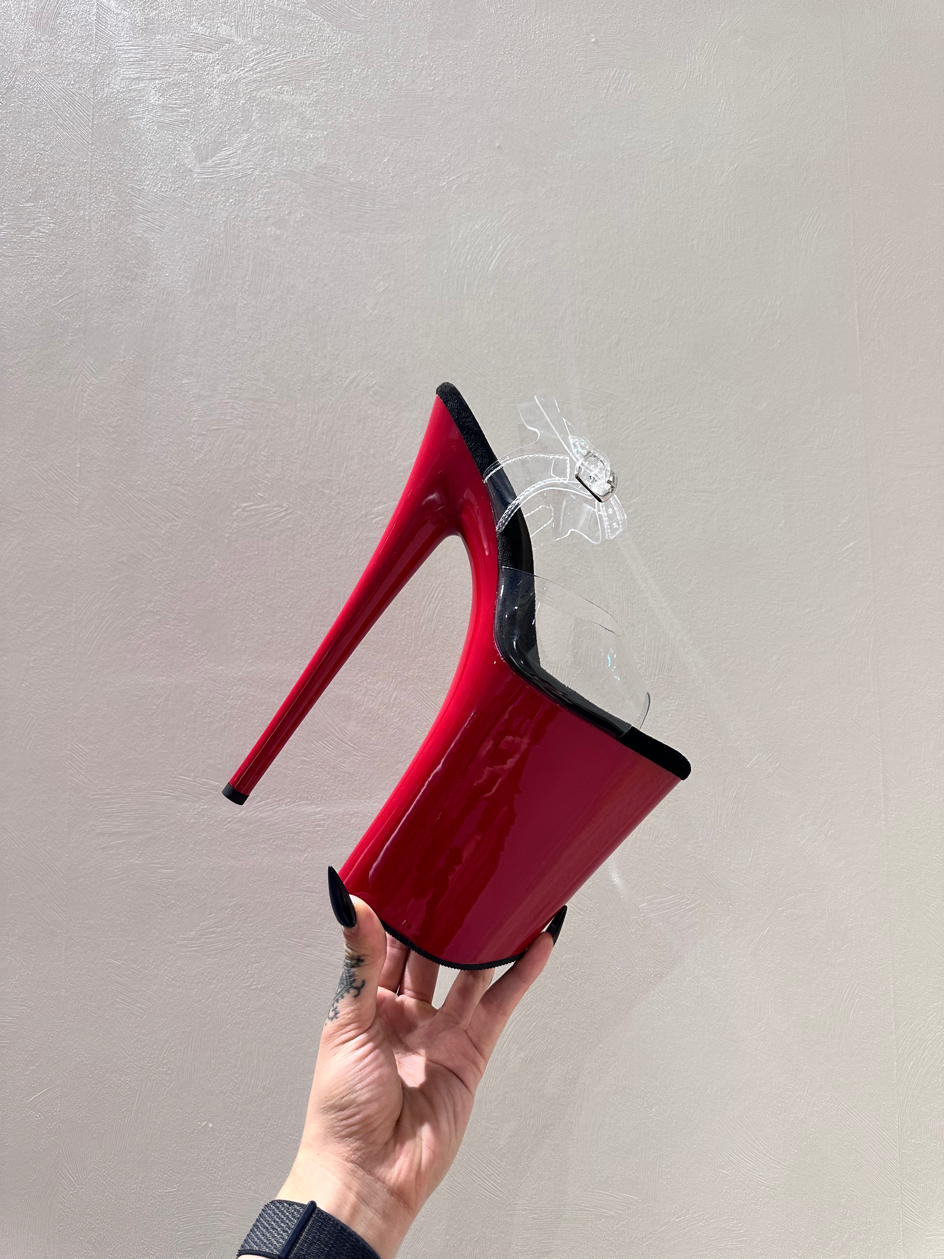 Glossy RedBlack 9" (23cm)