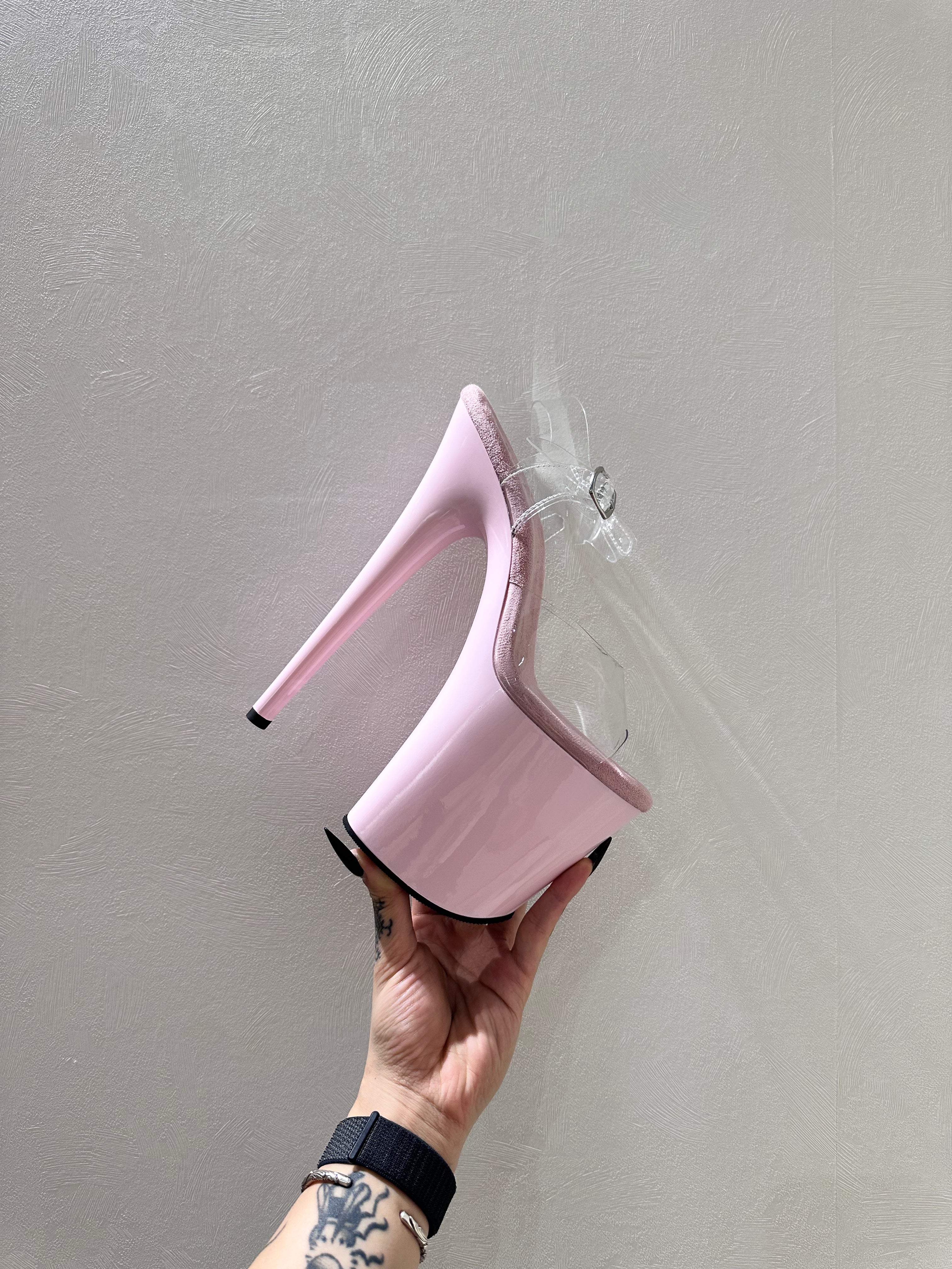 Glossy Light Pink