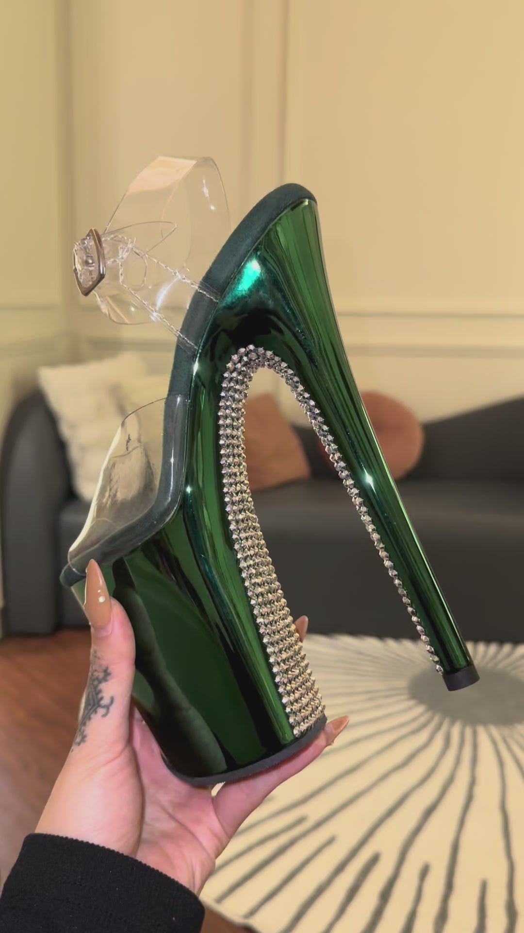 Diamond back True Emerald